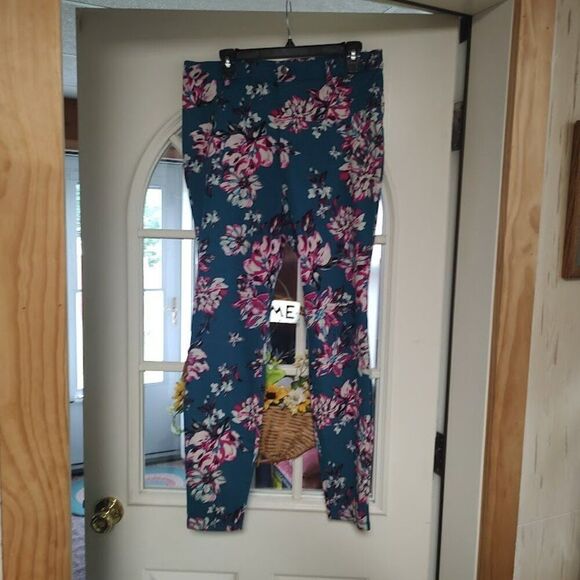 New Time And Tru Blue Flowered Pull On Legging Pants Size Women's L 12/14 - Picture 1 of 3